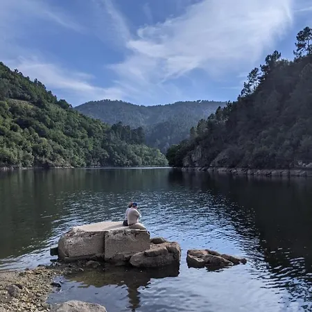 Alpehytte In Ribeira Sacra O Carballo